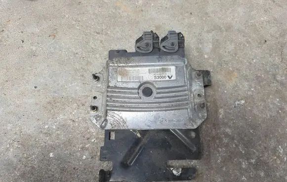 Renault Laguna II Engine control unit/module 8200321263