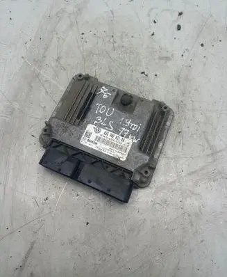 Volkswagen Touran I Engine control unit/module 03G906021RN 03G906021AB 0281014128