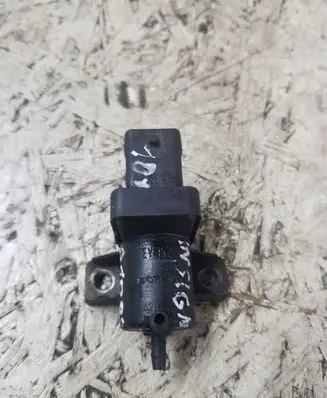 Opel Insignia A Vacuum valve 55566051