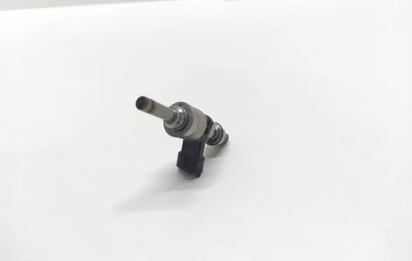 Porsche Panamera (970) Fuel injector 94811012832 103507514