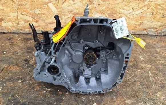 Nissan Note (E12) Manual 5 speed gearbox JR5362