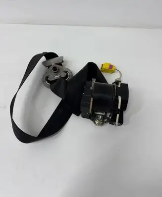 Volkswagen Caddy Front seatbelt