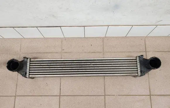 Mercedes-Benz A W169 Intercooler radiator A1695000000 Q04G0976