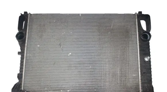 Mercedes-Benz CLS C219 Coolant radiator A2115003402 876366S A2115003102