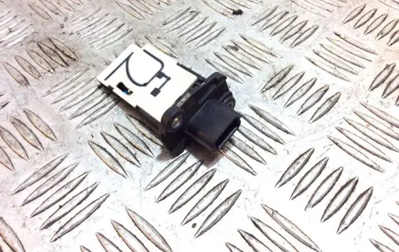 Nissan Navara D23 Mass air flow meter 226807131R 93450753 8201267959