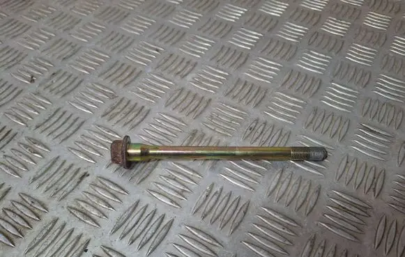 Nissan X-Trail T30 Rear suspension camber bolt 