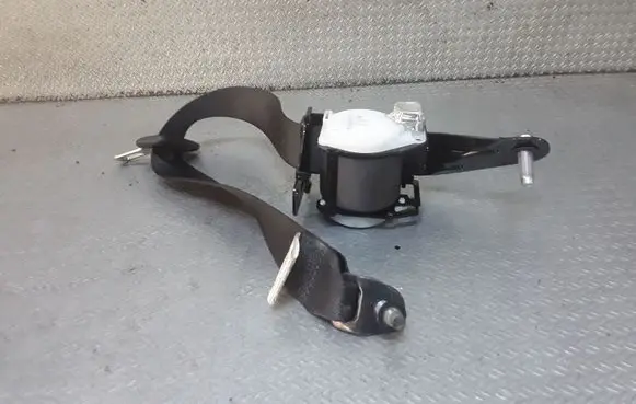 Honda Accord Rear seatbelt
