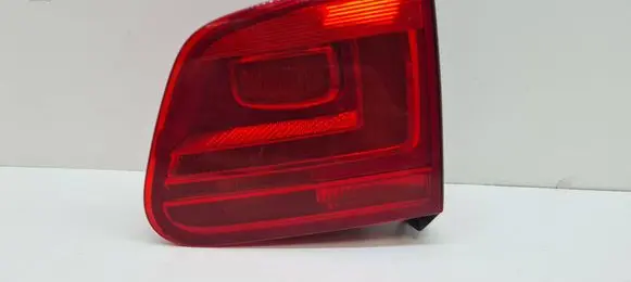 Volkswagen Tiguan Tailgate rear/tail lights 5N0945310