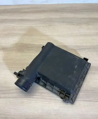 Toyota Auris E180 Air filter box cover 177050t060