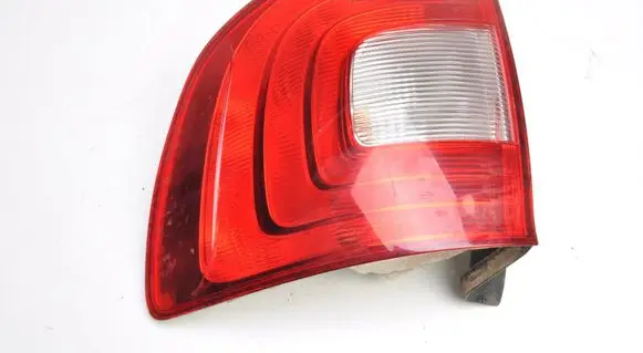 Skoda Superb B6 (3T) Rear/tail lights 3T9945096