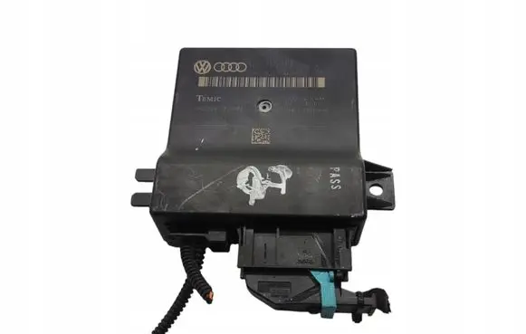 Audi Q7 4L Gateway control module 4L0907468