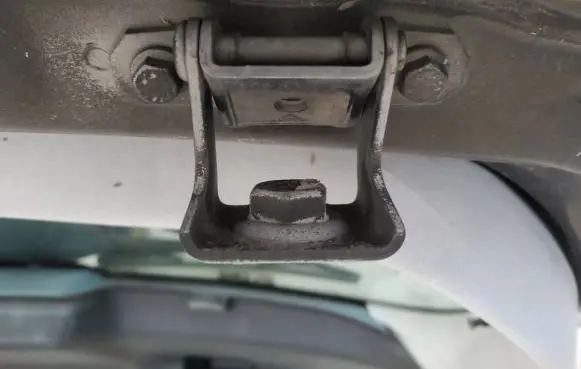 Fiat Stilo Tailgate/trunk/boot hinge