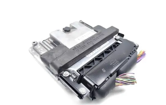 Audi A5 8T 8F Engine control unit/module 8T0907115A 0261201963