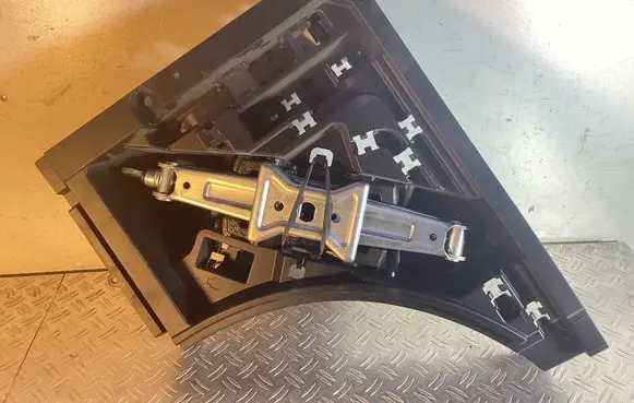Lexus RX 450H Tool set 6499148070