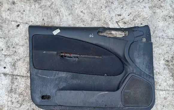 Skoda Octavia Mk1 (1U) Front door card panel trim