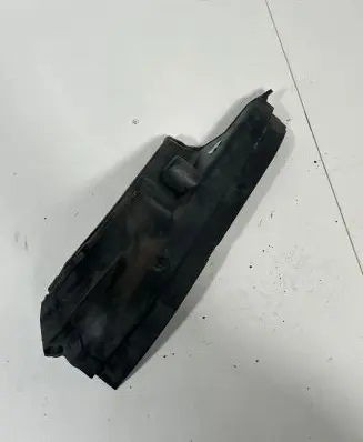 BMW 5 F10 F11 Heat shield in engine bay 7211464