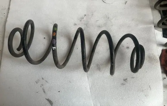 Citroen C3 Picasso Rear coil spring