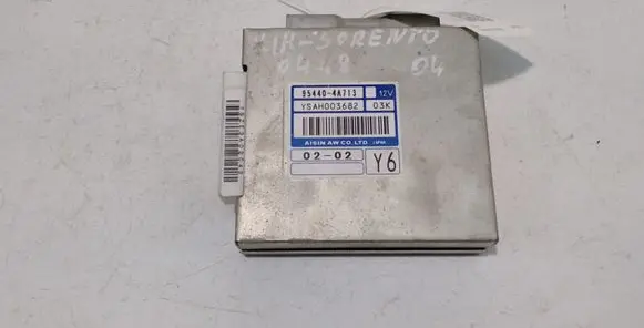 KIA Sorento Gearbox control unit/module 954404A713 YSAH0003682