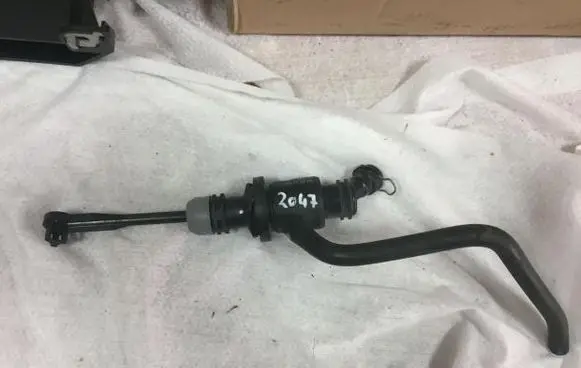 Nissan Qashqai Clutch slave cylinder 