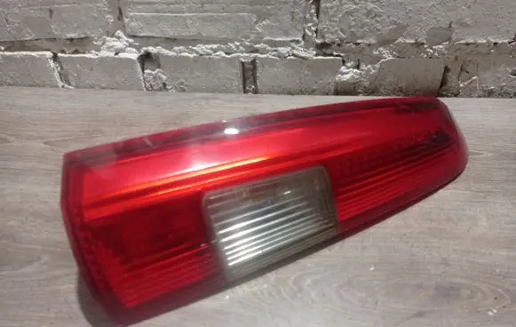 Volvo V70 Rear/tail lights 9154493