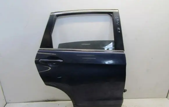 Honda CR-V Rear door
