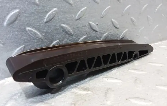 Mercedes-Benz E W212 Slide rail for timing chain A6420500316 6420500316