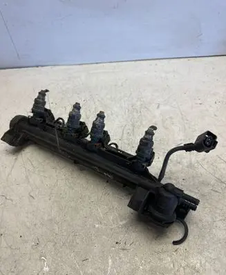 Volkswagen Golf IV Fuel main line pipe 06A133317A 037906031AL