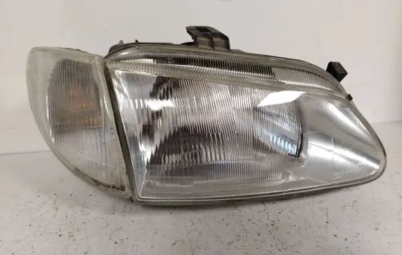 Renault Megane I Headlight/headlamp E24706