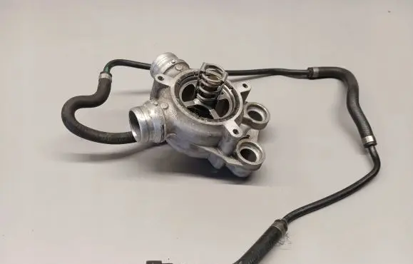 BMW M5 Thermostat 7833761