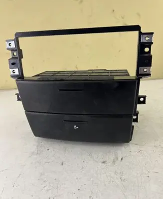 KIA Sorento Dashboard storage box/compartment 845703E000PH 845703000PH 845503E000HP