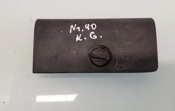 Mitsubishi Pajero Other interior part MR402291