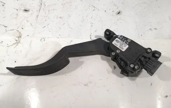 Alfa Romeo Brera Accelerator throttle pedal 6PV00886000 60695128