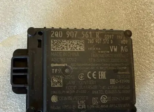 Audi Q3 F3 Distronic sensor radar 2Q0907561R A2C78211702 2Q0907572D