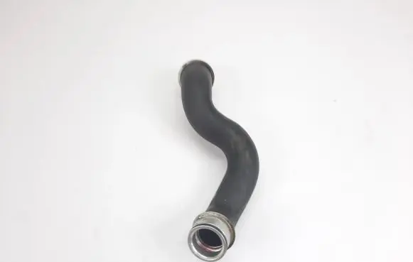 Mercedes-Benz E W212 Engine coolant pipe/hose A2045011682
