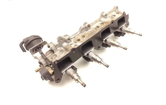 Volkswagen Golf V Fuel injectors set 03C133204
