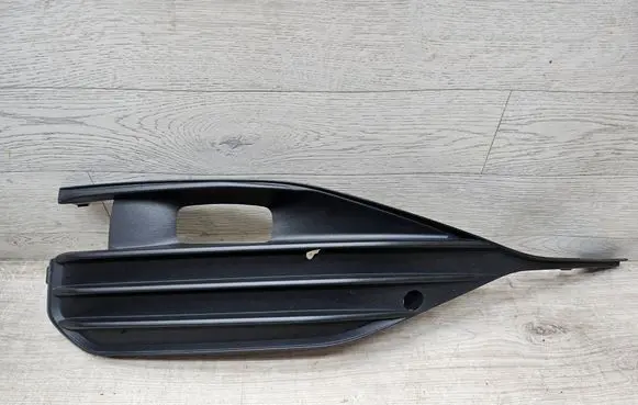 Cupra Leon Front bumper lower grill 5FA853666G