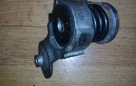 Seat Ibiza III (6L) Generator/alternator belt tensioner 03e903133a 440363000
