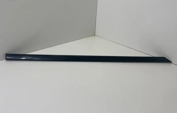 BMW 5 E39 Dashboard glove box trim 51428172035