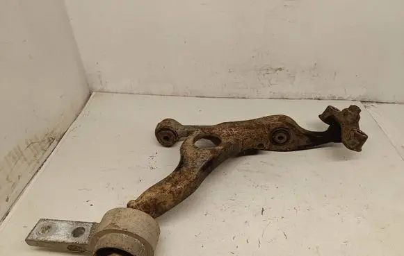 Mazda 6 Front lower control arm/wishbone