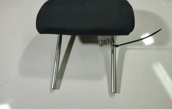 Subaru Outback Front seat headrest 