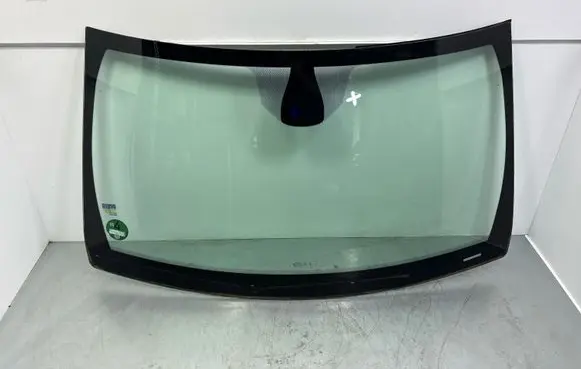 Jeep Grand Cherokee Front windscreen/windshield window 