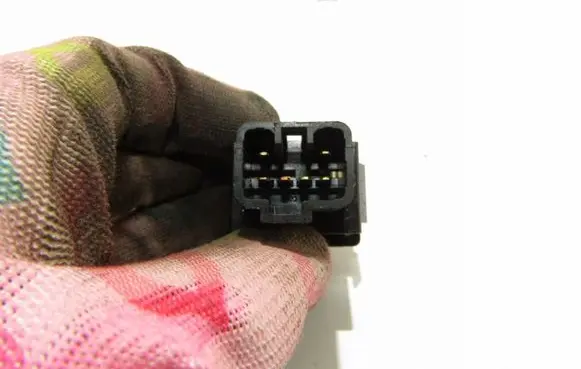 Mitsubishi Eclipse Windscreen/window heater switch Nėra