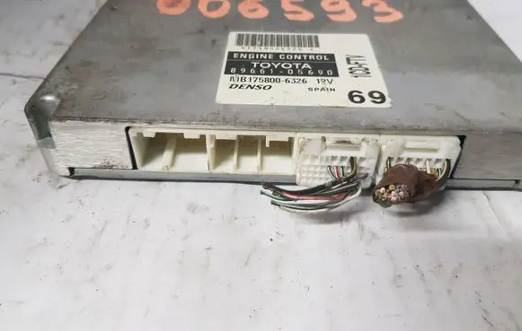 Toyota Avensis T250 Engine control unit/module