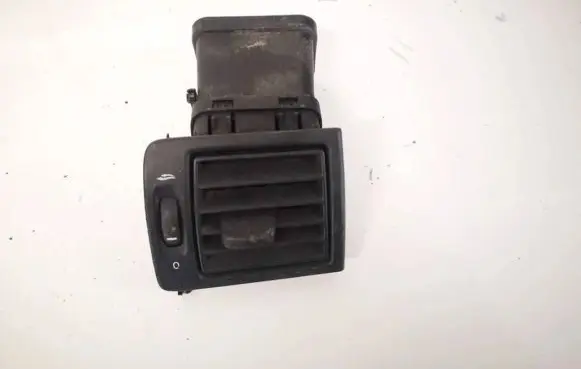 Volvo V50 Dash center air vent grill y01103 30715099