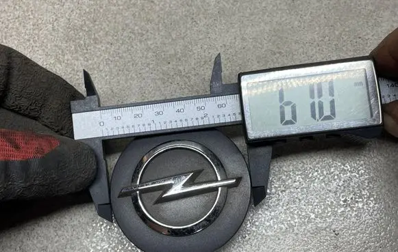 Opel Insignia A Original wheel cap 13242418
