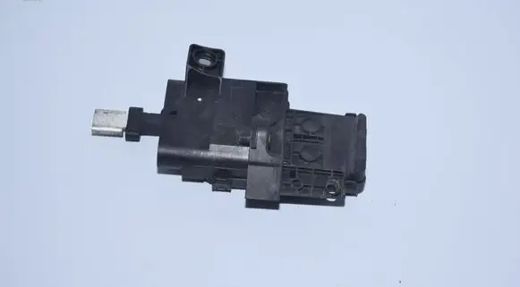 BMW 7 E65 E66 Fuse module 8387568