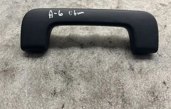 Audi A6 S6 C6 4F Front interior roof grab handle 8P0857607