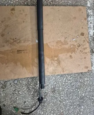 Citroen DS4 Tailgate strut 9831778680