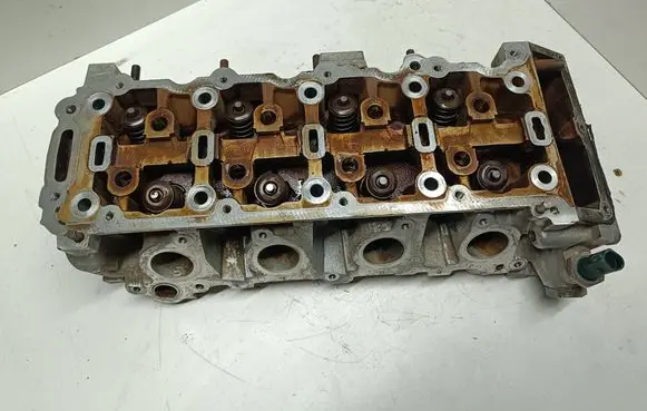 Volkswagen Golf VI Engine head 03F103373D