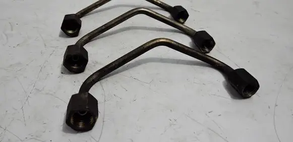 Audi A3 S3 8P Fuel injector supply line/pipe 06006
